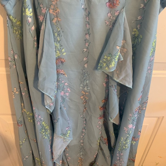 Dress - Picture 4 of 10